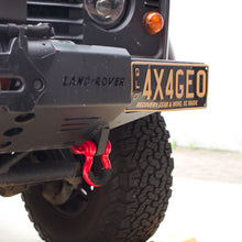 Load image into Gallery viewer, George 4x4 black shackle on defender recovery lifting rigging towing tow Shackle