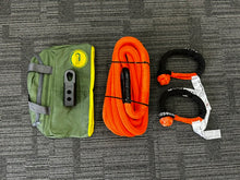 Load image into Gallery viewer, George4x4 Kinetic Rope Soft Shackle Kit
This kit includes

1pc*Kinetic Rope(Orange), 100% double braided Nylon

22mm*9m

Breaking Strength: 13300kg

2pcs*Soft Shackles, designed with Black eye, Australian made

Total length: 65cm, 30cm when closed as a shackle

Breaking Strength: 18000kg

1pc*Soft Shackle Hitch (SK+ Hitch)

WLL 5000kg, Breaking Strength: 20000kg

1pc*Carry Bag 