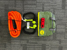 Load image into Gallery viewer, George4x4 Kinetic Rope Soft Shackle Kit
This kit includes

1pc*Kinetic Rope(Orange), 100% double braided Nylon

22mm*9m

Breaking Strength: 13300kg

2pcs*Soft Shackles (Green), designed with Black eye, Australian made

Total length: 70cm

Breaking Strength: 22000kg 

1pc*Soft Shackle Hitch (SK+ Hitch)

WLL 5000kg, Breaking Strength: 20000kg

1pc*Carry Bag 