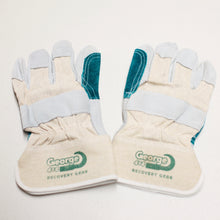 Load image into Gallery viewer, 4WD Recovery WinSnatching Kit (8pcs): 8T Snatch Strap + 14T Tree Trunk Protector + Soft Shackle + Snatch Ring + 2*Rated Shackles + Isolator + Bag + Gloves