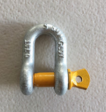 Load image into Gallery viewer, Rated Dee Shackle 8mm 5/16" 0.75ton Lifting Trailer Safety Chain