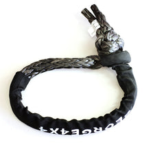 Load image into Gallery viewer, Soft Shackles are an alternative to traditional steel shackles and are made of Synthetic rope (well known as Dyneema/Spectra etc). They are Lighter, Stronger, and more flexible. Diamond knot Soft Shackle Hand spliced in Australia, Tested by NATA-accredited lab Super lightweight, can float in water UV-resistant, waterproof and more durable Protective sleeve fitted Features: 12mm*70cm Breaking Strength: 19800kg