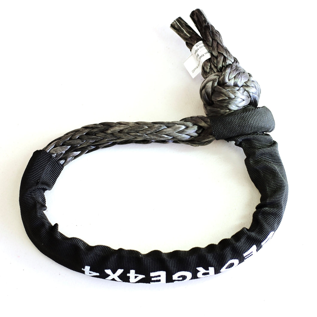 Soft Shackles are an alternative to traditional steel shackles and are made of Synthetic rope (well known as Dyneema/Spectra etc). They are Lighter, Stronger, and more flexible. Diamond knot Soft Shackle Hand spliced in Australia, Tested by NATA-accredited lab Super lightweight, can float in water UV-resistant, waterproof and more durable Protective sleeve fitted Features: 12mm*70cm Breaking Strength: 19800kg
