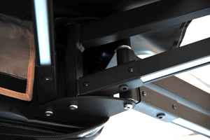 GEORGE4X4 270 Free Standing Awning perfect for smaller vehicles like the Suzuki Jimny, Jeep Wrangler, and Defender 90
Built-in LED Lighting: Illuminate your campsite with integrated LED lights powered by a 5m USB cable. Optimal Dimensions: 2m length with a 2m radius—small enough to be versatile, yet spacious enough for comfort. Durable Material: Made from rugged 280g polycotton canvas, ensuring waterproof protection and durability. Lightweight Design: Weighs only 23kg, making it easy to transport and set up