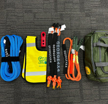 Load image into Gallery viewer, Beach Snatching Recovery kit 8600kg &amp; 11000kg Kinetic+3xSoft Shackle+SK+ Hitch+Bridle+Damper+Bag