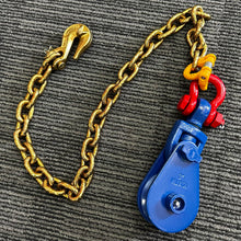 Load image into Gallery viewer, 2T Tow Truck Winch Snatch Block with Chain &amp; Shortener Hook Extension– 75mm Sheave