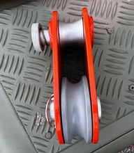 Load image into Gallery viewer, DSB24 GEN2 Dingo Snatch Block – Push &amp; Twist Lock George4x4 recovery gear