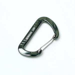 Aluminium Carabiner for Outdoor Activities This aluminium carabiner is made of 7075 aviation-grade material, lightweight, highly durable, and wear-resistant. 7075 aviation-grade aluminium. Wine red, Sapphire blue, Mineral grey 8x4.84cm/3.15x1.91in, 22g  This carabiner can be used for rock climbing, hammock clipping, yoga, backpack buckling, outdoor safety quick releases, keyring hanging, and keychain connecting.