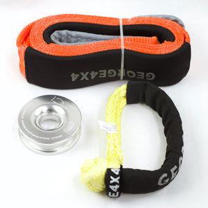 George4x4 Winch Accessory Kit Tree Trunk Protector with Ring and Soft Shackles Combo This kit includes 1pc*Tree Saver 14000kg*75mm*3m, 1pc*Soft Shackle Australian made from 13300kg to 22000kg, 1pc*Aluminum Snatch Ring, Australian designed & tested 11000kg (Silver/Red) Can be used with Manual Pulling winch of 1600kg/2500kg/3200kg.