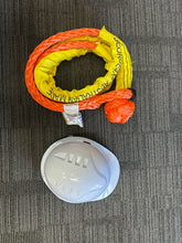 Load image into Gallery viewer, Big Soft Shackle – Australian Made – 55 t – 180 cm

Minimum Breaking Strength: 55,000 kg (single use), up to 100,000 kg (100 t) when wrapped twice