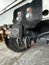 Load image into Gallery viewer, george4x4 black hammerlock on tow bar