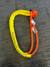 Load image into Gallery viewer, Big Soft Shackle – Australian Made – 55 t – 180 cm

Minimum Breaking Strength: 55,000 kg (single use), up to 100,000 kg (100 t) when wrapped twice