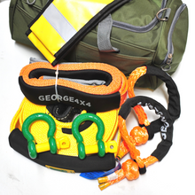 Load image into Gallery viewer, 4WD Recovery kit 8pcs: 11000kg Snatch Strap +2*Steel Rated Shackles + Equaliser Strap + 2*15000kg Soft Shackles + Damper + Carry Bag