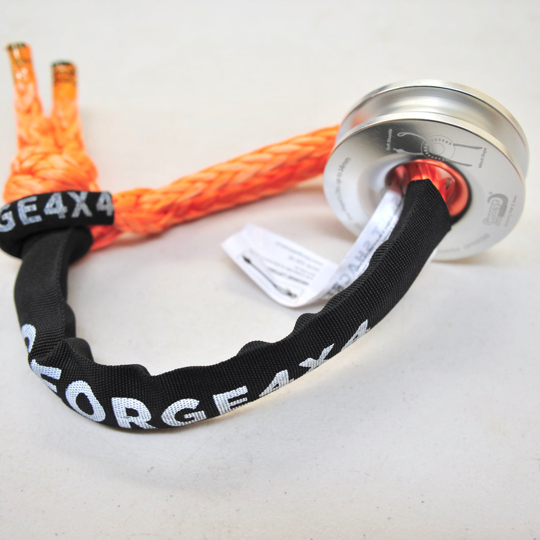 1pc/2pcs/3pcs/4pcs*Soft Shackle (Orange or Purple diamond Knot), Australian made  Rope Size: 11mm  Breaking Strength: 15000kg    1pc*Aluminum Pulley Snatch Ring, Australian designed and NATA accredited lab tested  Inner-Outer diam: 30mm-100mm  Breaking Strength: 11000kg   Features:  Rated load 11000kg, strictly tested, no failure till 11000kg Rope running from 8mm to 14mm Solid Aluminium polished Net weight: 0.39kg, lighter and safer The soft shackle can float in water Protective sleeve fitted 