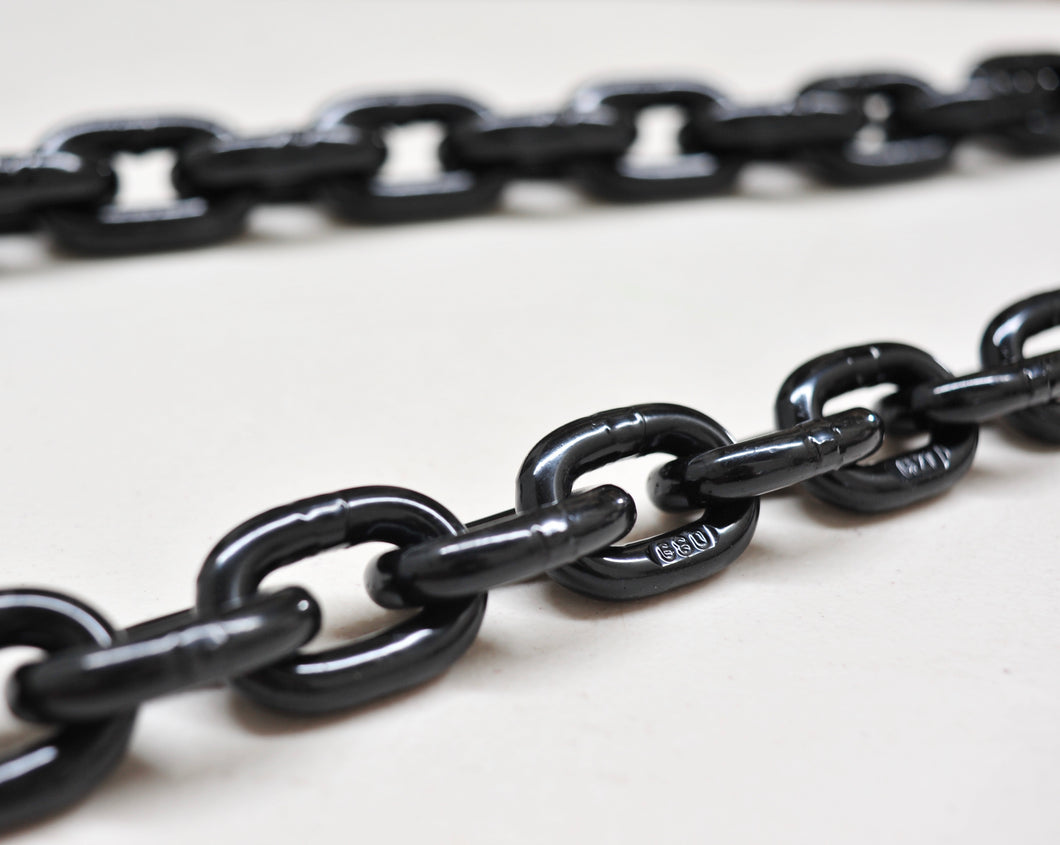 Grade 80 Lifting Chain, Alloy Steel T8, Black Coating. Rigging gear