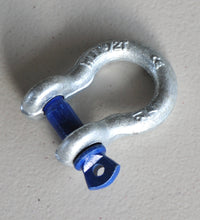 Load image into Gallery viewer, Rated Bow Shackle 2000kg 12.5mm for Trailer&#39;s Safety Chain Blue Pin