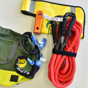 4WD Recovery kit: Kinetic Rope 5000kg + 2*Soft Shackles + Soft Shackle Hitch (SK) + Safety Blanket + Bag +/- Bridle Rope 9500kg