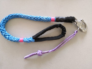 George4x4 Dog Leash / Lead  Dog leash comes with stainless steel release hook or soft shackle hook.  Standard size available:  Silver 12mm Orange 11mm Yellow 10mm Blue 9mm Red 8mm Green 6mm Purple 4mm  Standard length available:  0.6m/1.0m/2.0m/3.0m  Features:  Made of Dyneema/Spectra, same material as Winch line Rope Hand spliced in Australia Super lightweight, can float in water UV-resistant, waterproof and more durable Quick-release hook made of Marine Grade Stainless steel