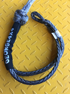 Diamond knot Blue Soft Shackle*2pcs Hand spliced in Australia, Tested by NATA-accredited lab Super lightweight, can float in water UV-resistant, waterproof and more durable Protective sleeve fitted Item #161115S Features:  11mm*65cm Breaking Strength: 15000kg